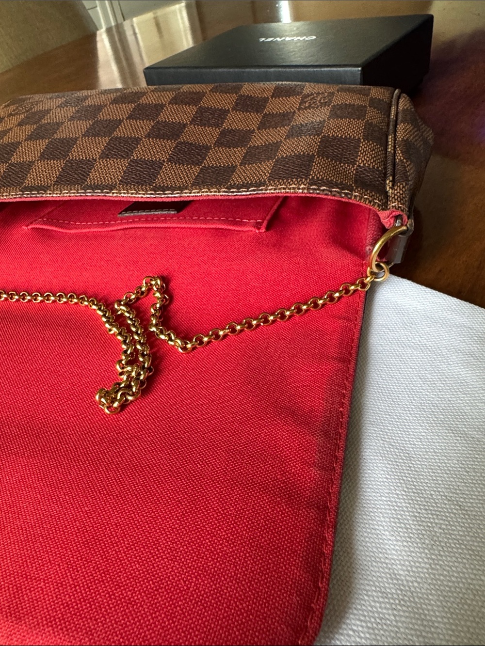 Louis Vuitton Favorite Damier Ebene Crossbody Bag with Gold Hardware - Picture 3 of 8